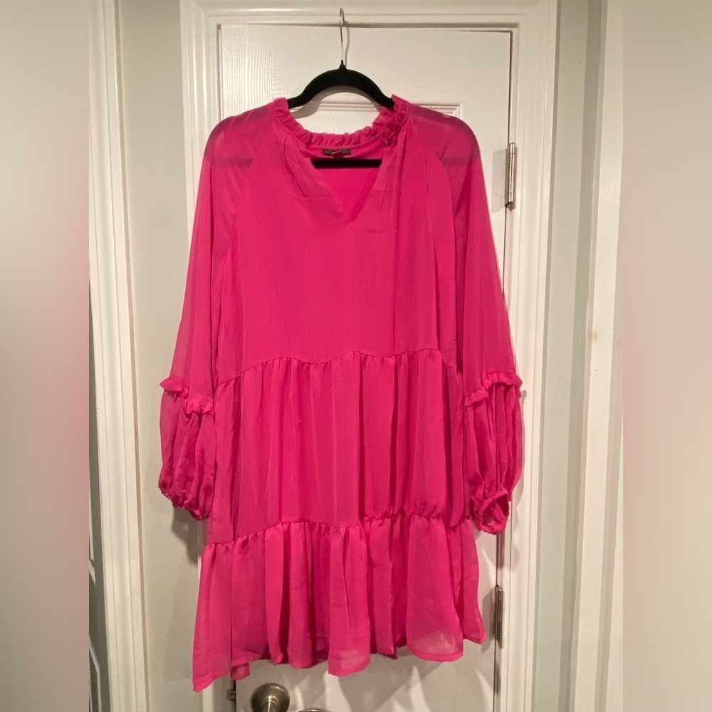 NWT Vince Camuto Size M Pink Ruffle Flowy Long Sleeve Chiffon Mini Dress
